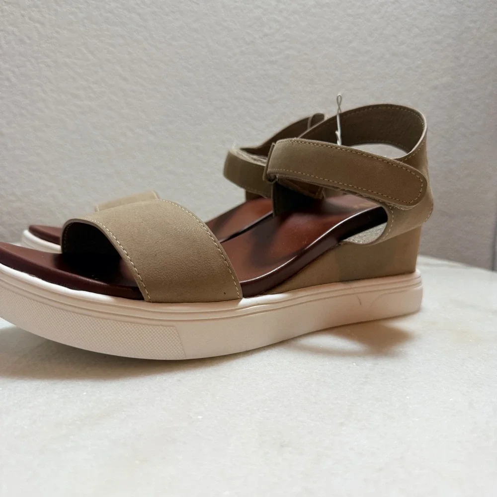 MIA Womens Taupe Platform Wedge Sandals Size 9 Hook Loop Ankle Strap Neutral‎